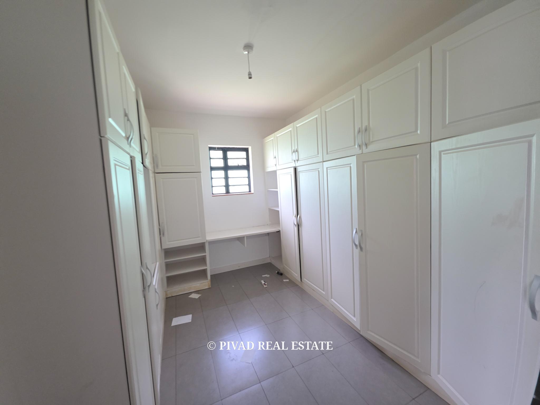 4 Bedroom House Available For Rent in New Runda, Off Kiambu Road