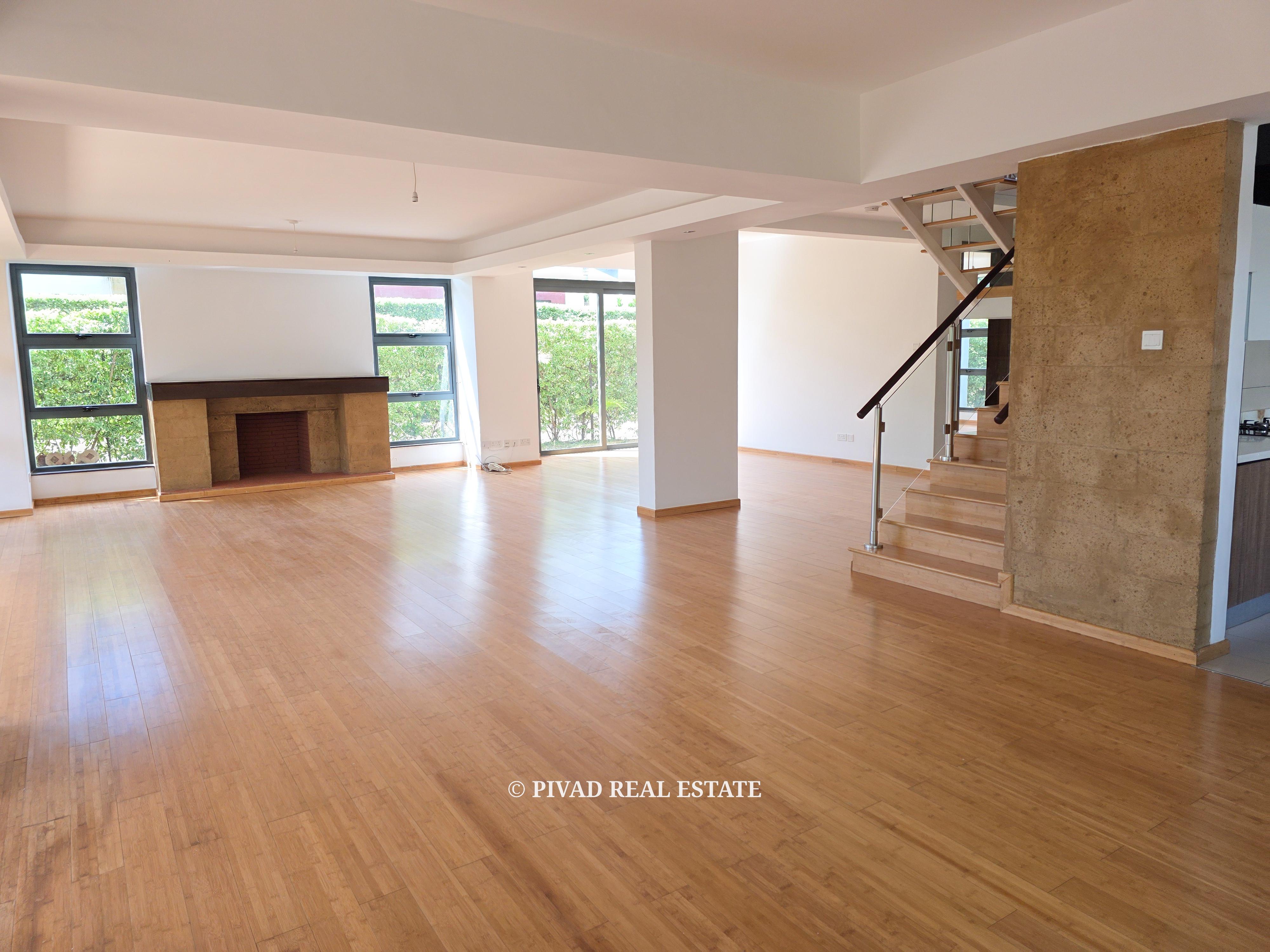 4 Bedroom Townhouse Available For Resale in Garden Estate