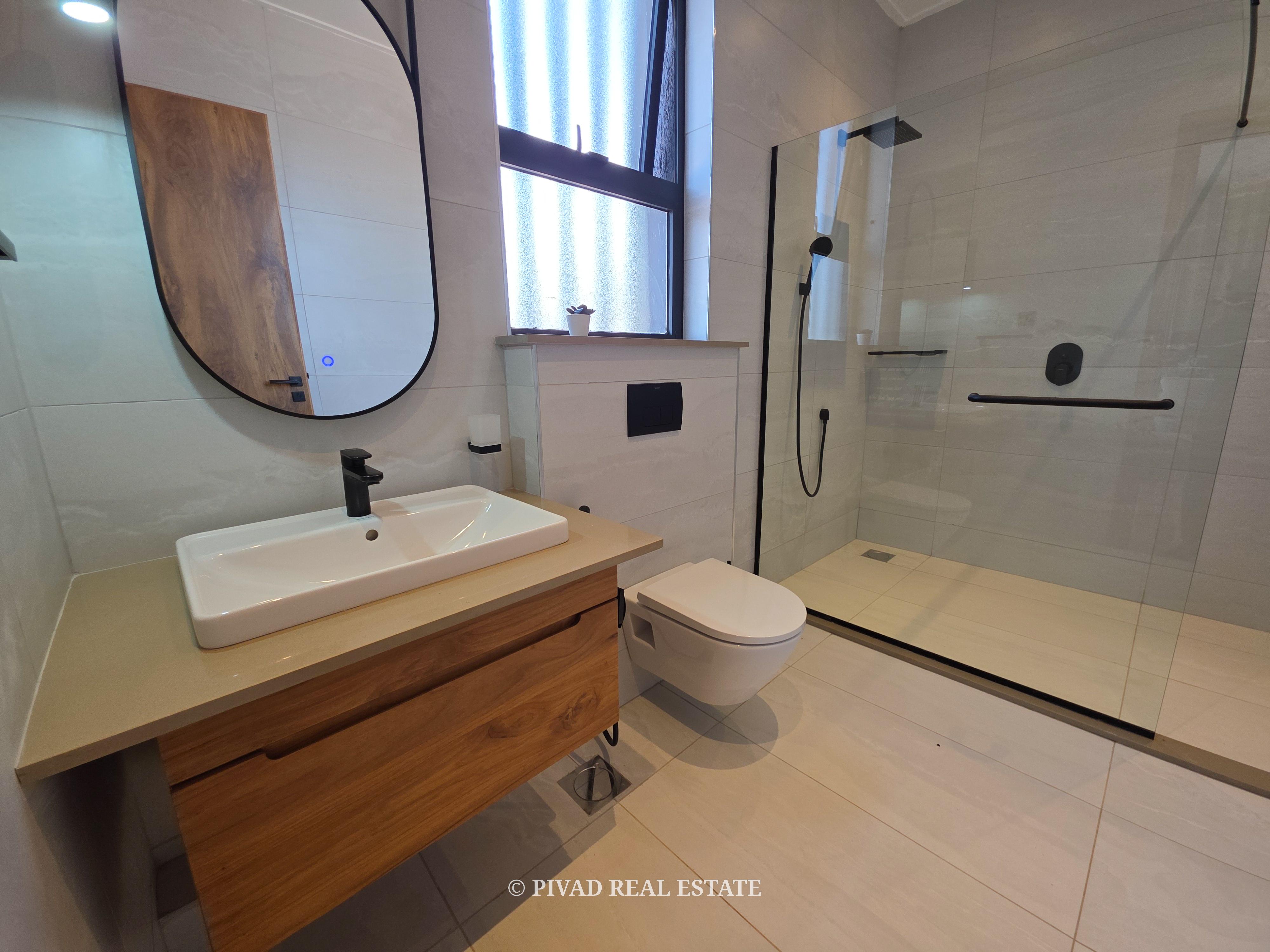 Modern 5 Bedroom  Houses Available for sale in Loresho Estate