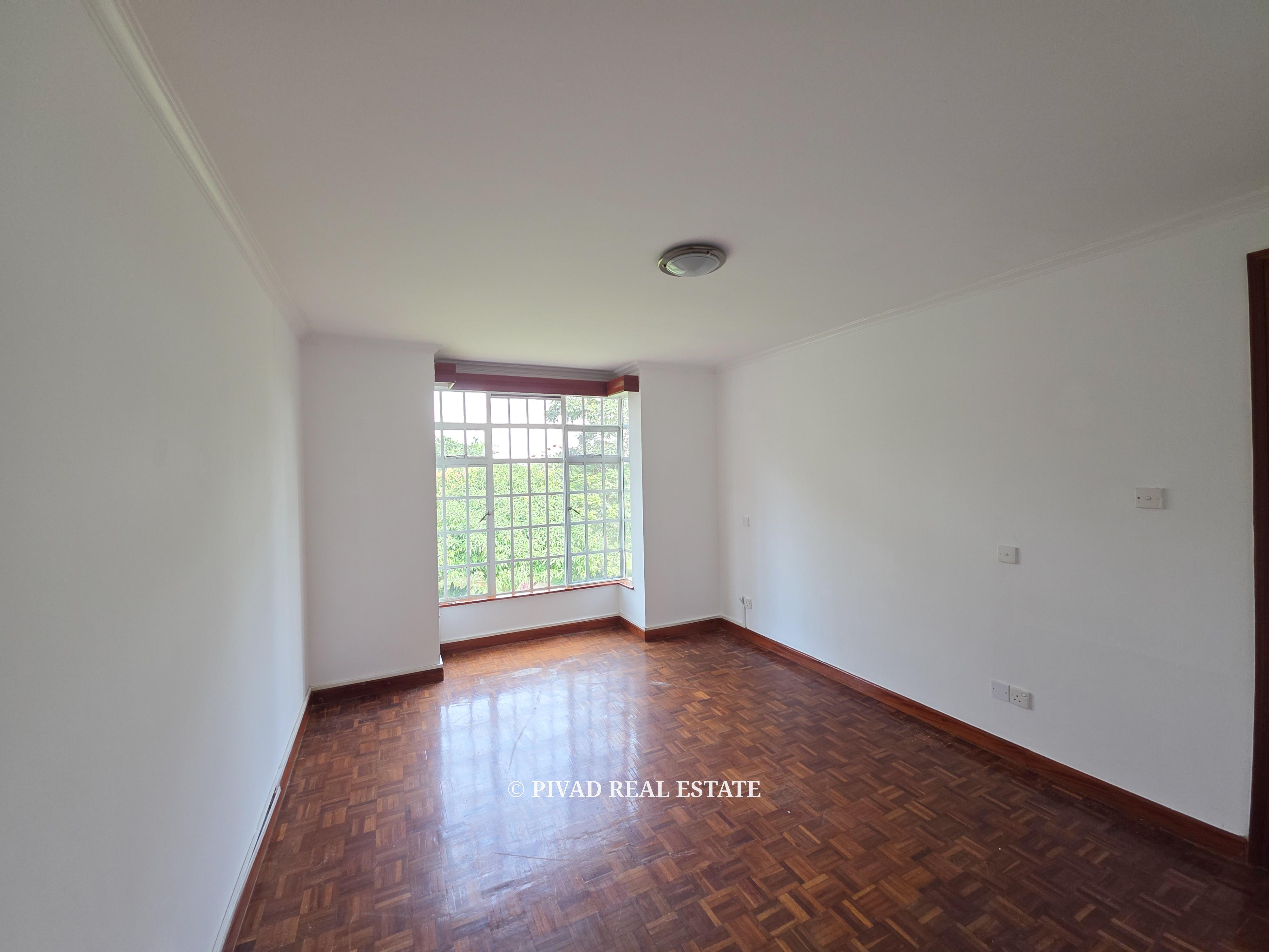 4 bedroom townhouse available for Sale in Rosslyn estate