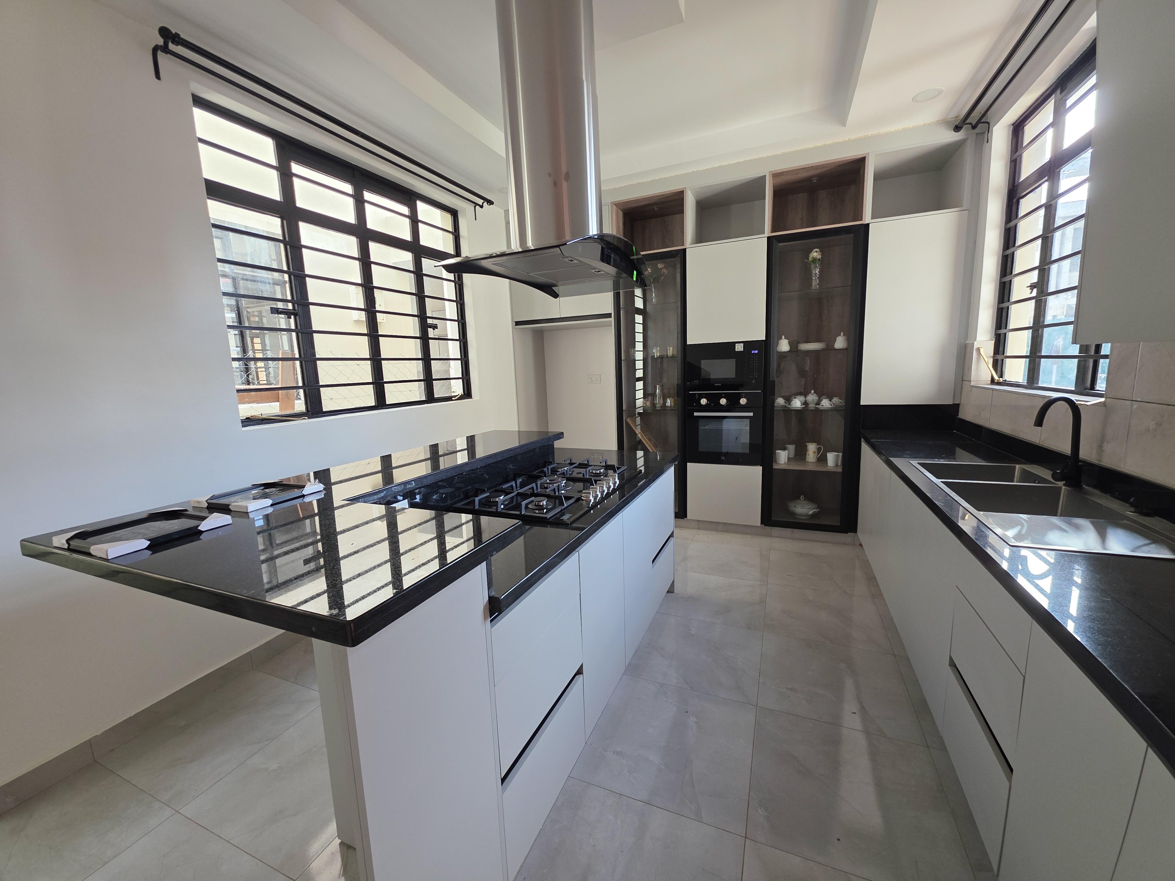 Modern 4 Bedroom townhouse Available for Sale in Littlemore Estate, Membley