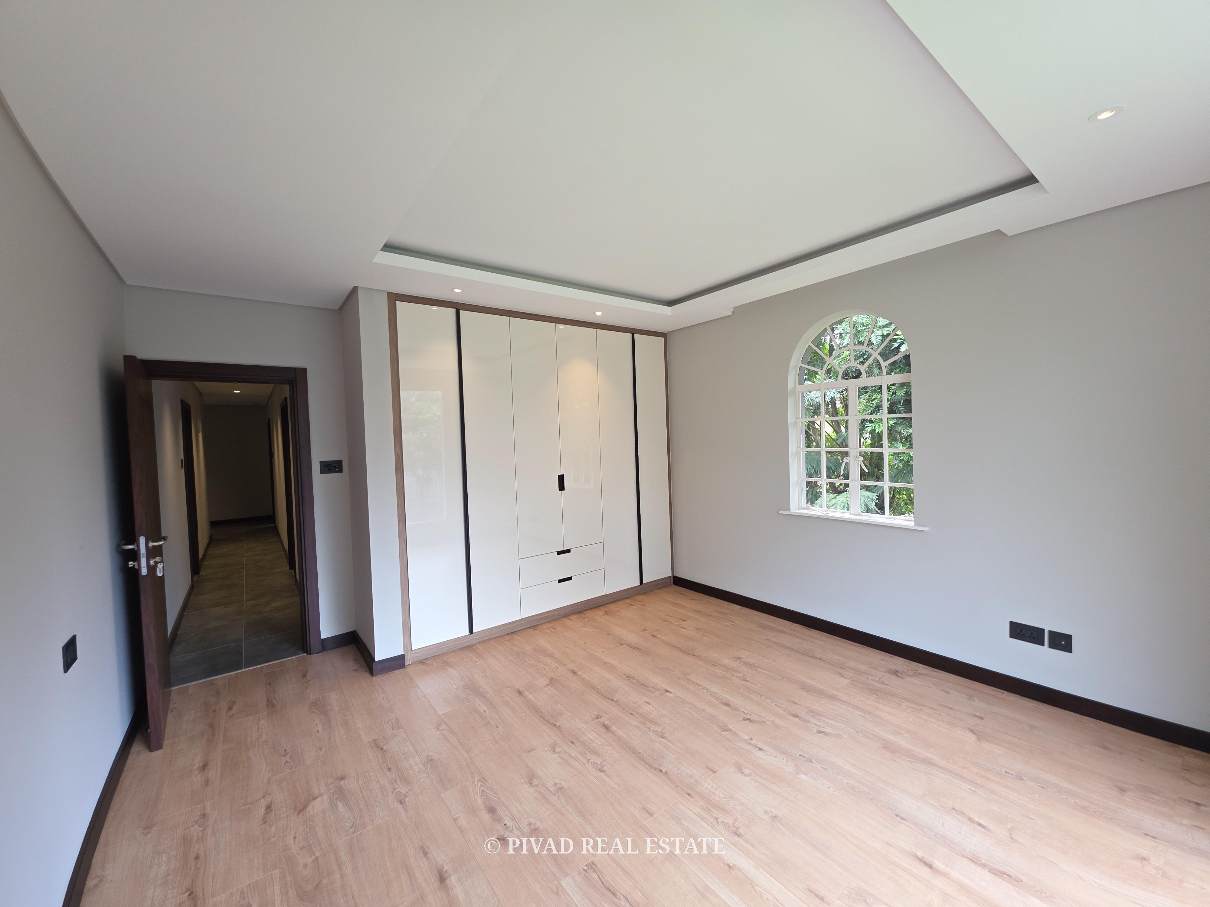 Modern 5 Bedroom House Available for rent in Runda