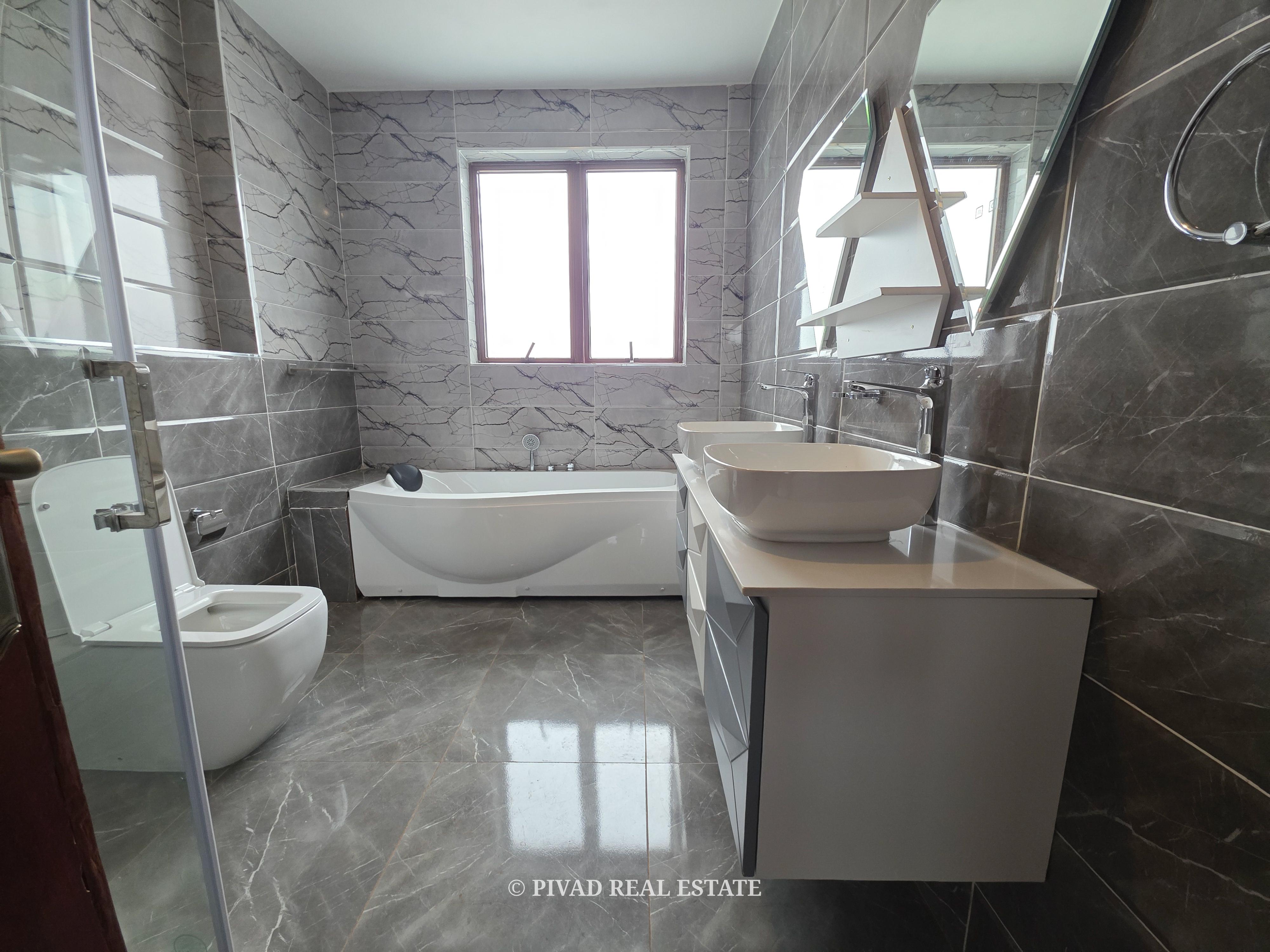 4 Bedroom townhouse available for Sale in Runda Gardens